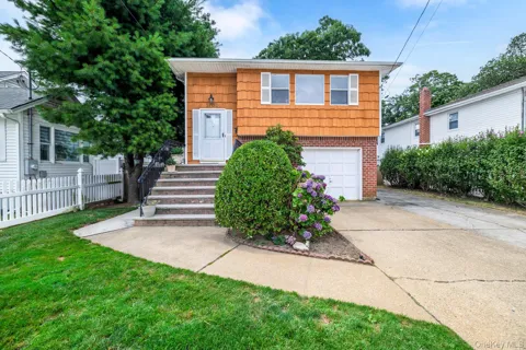 1706 Washington Drive