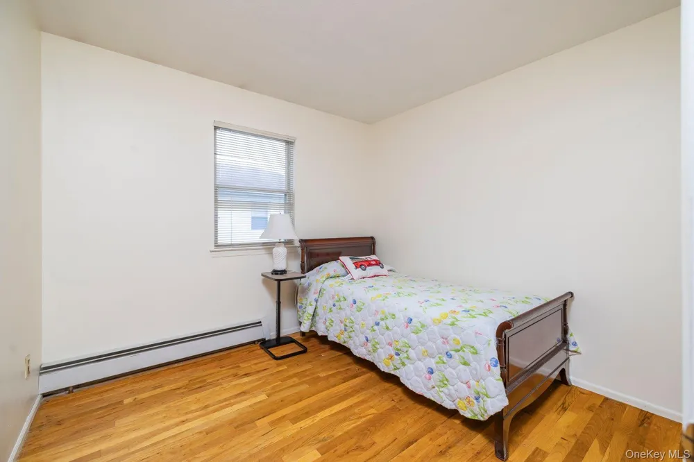 1706 Washington Drive Merrick, NY 11566