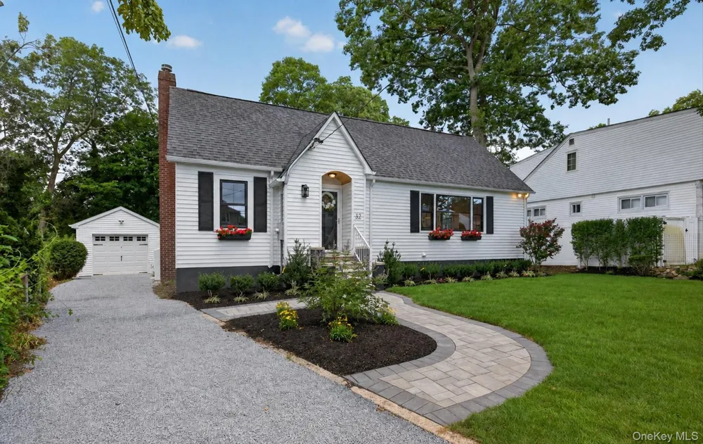 32 Horton Drive South Huntington, NY 11746