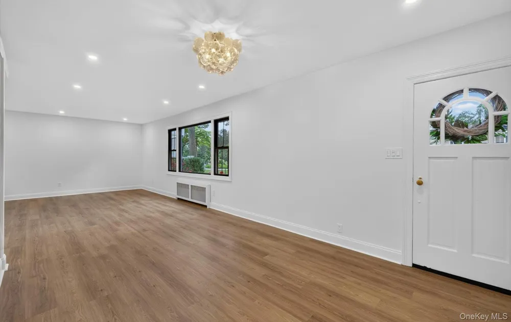 32 Horton Drive South Huntington, NY 11746
