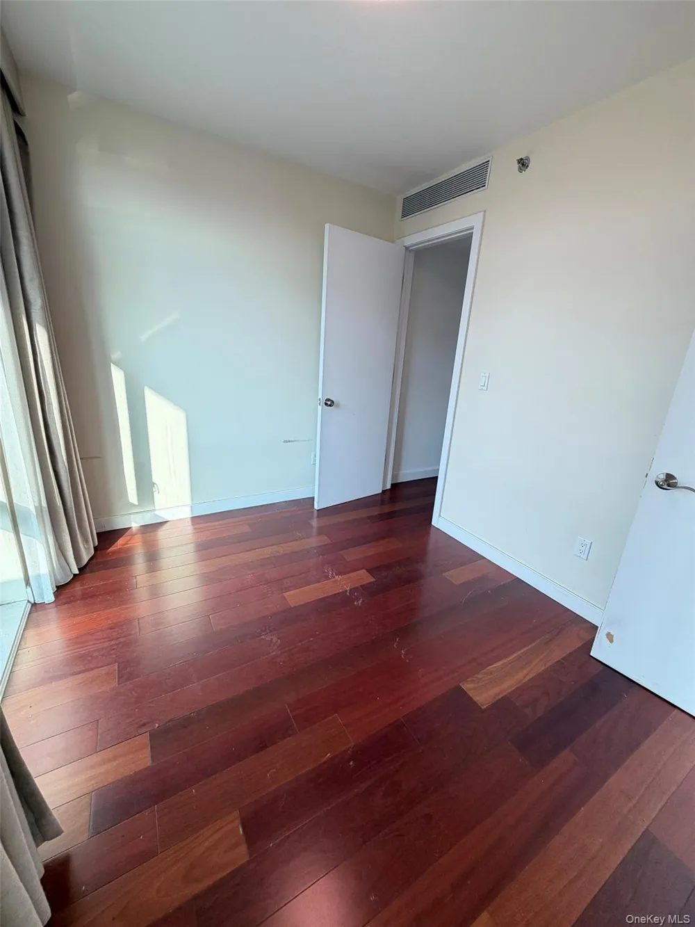 14238 37th Avenue #11A Flushing, NY 11354