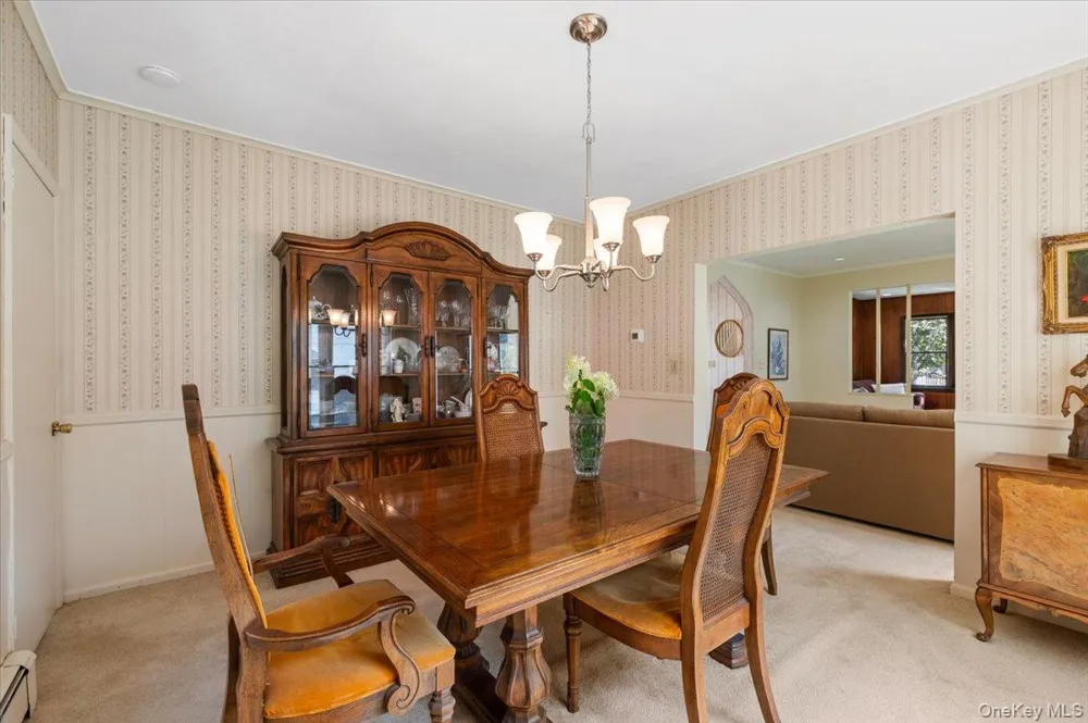 17 Cypress Avenue Port Washington, NY 11050