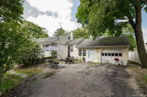 307 Old Country Road