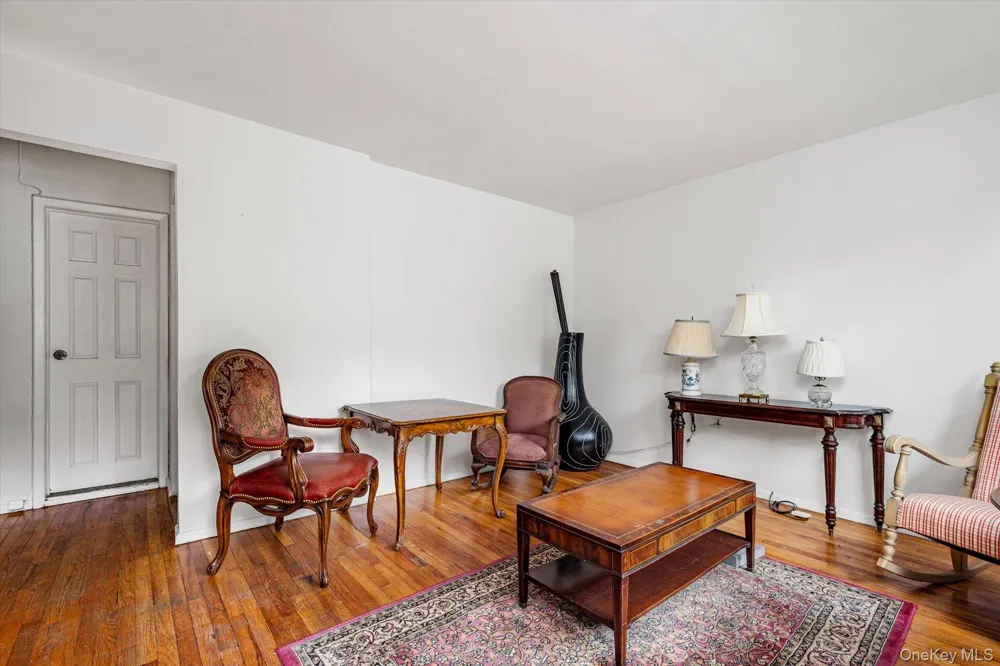 307 Old Country Road Melville, NY 11747