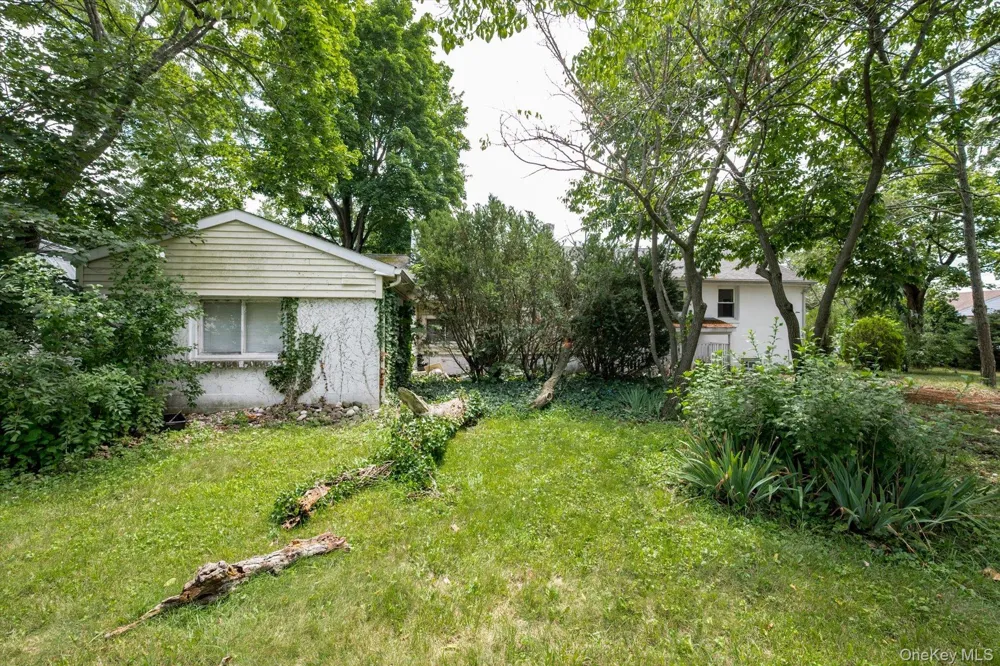 307 Old Country Road Melville, NY 11747