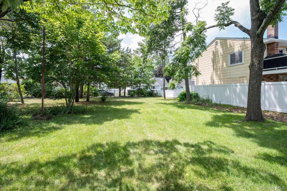Moore Place Melville, NY 11747