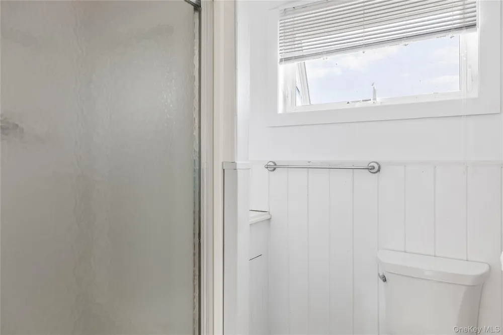 59 Laurel Avenue Seaview, NY 11770