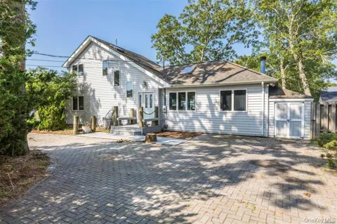18 Tarpon Road