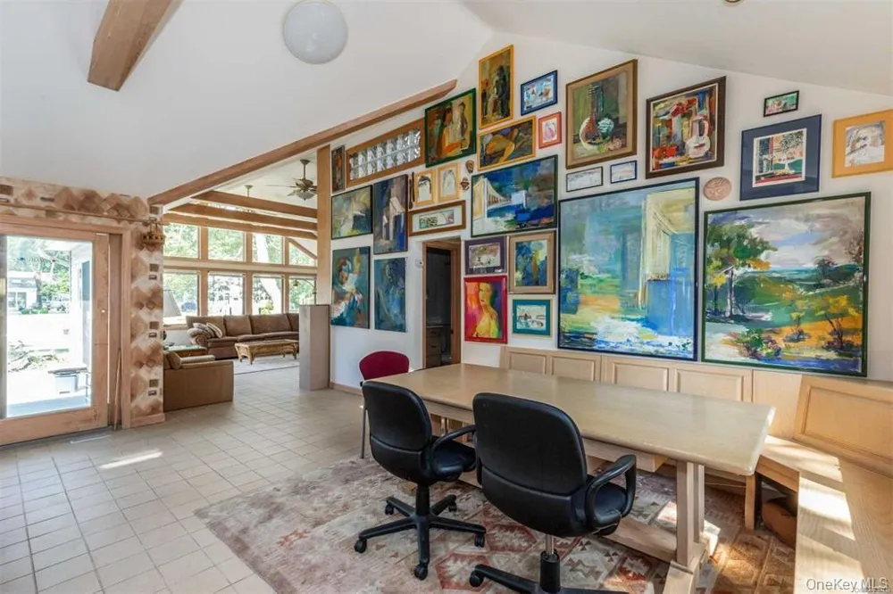 18 Tarpon Road East Quogue, NY 11942
