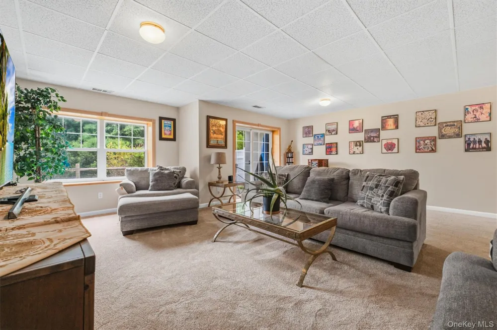 165 Underhill Lane Peekskill, NY 10566