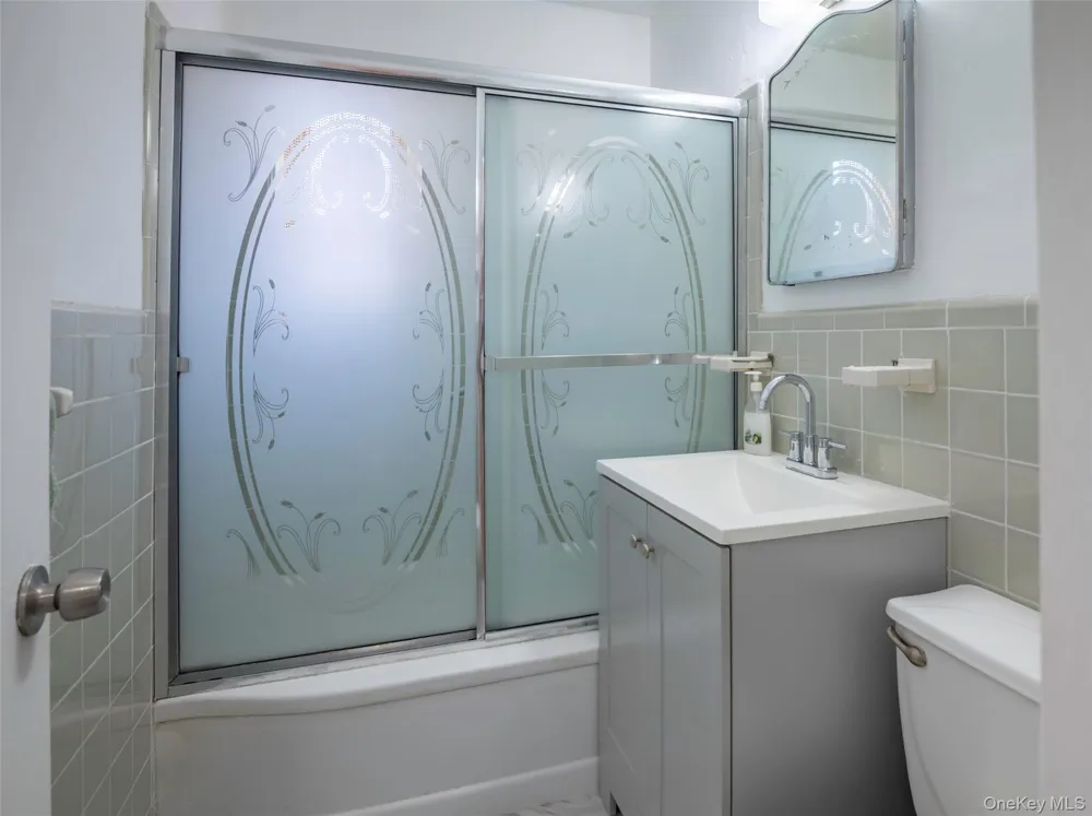 226-06 Manor Road #7-3 Queens Village, NY 11427