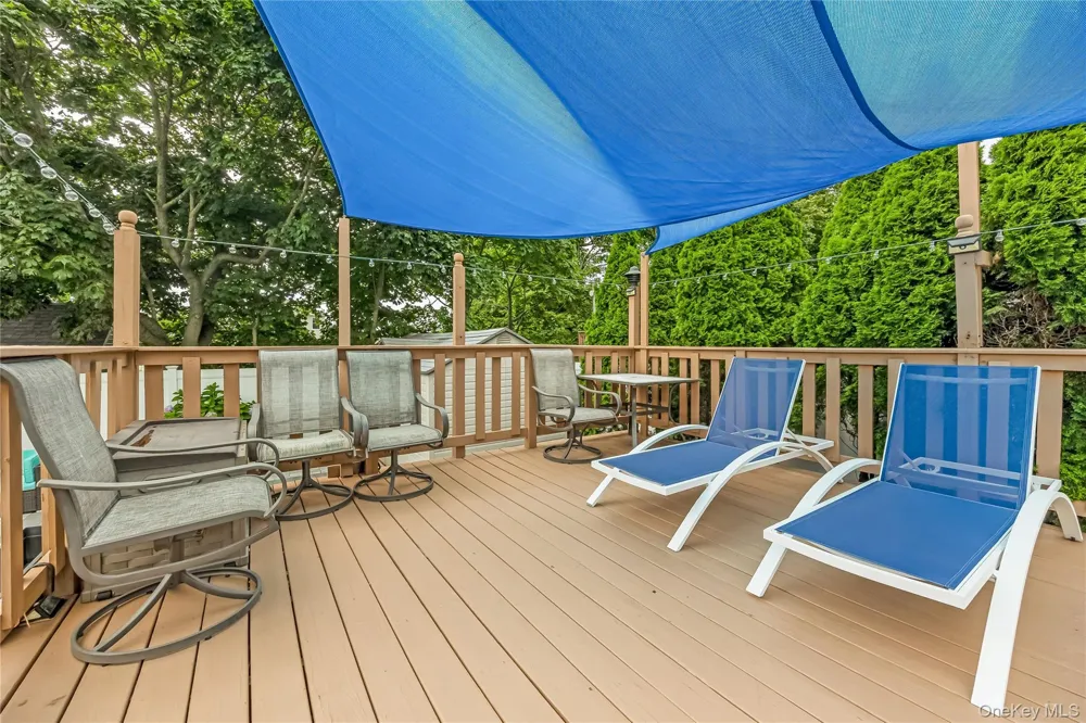 17 E Lincoln Avenue Massapequa, NY 11758