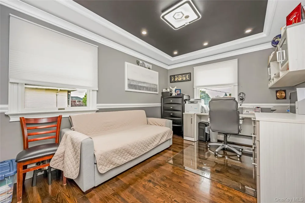 17 E Lincoln Avenue Massapequa, NY 11758