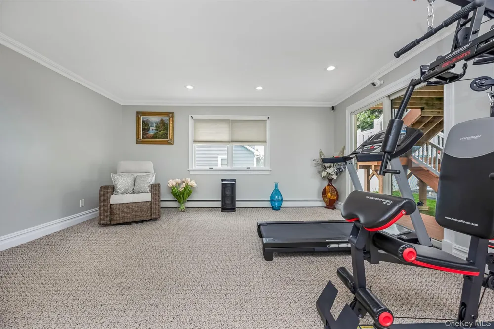 17 E Lincoln Avenue Massapequa, NY 11758
