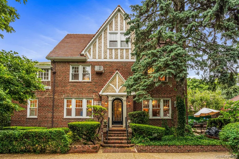102-02 Ascan Avenue Forest Hills, NY 11375