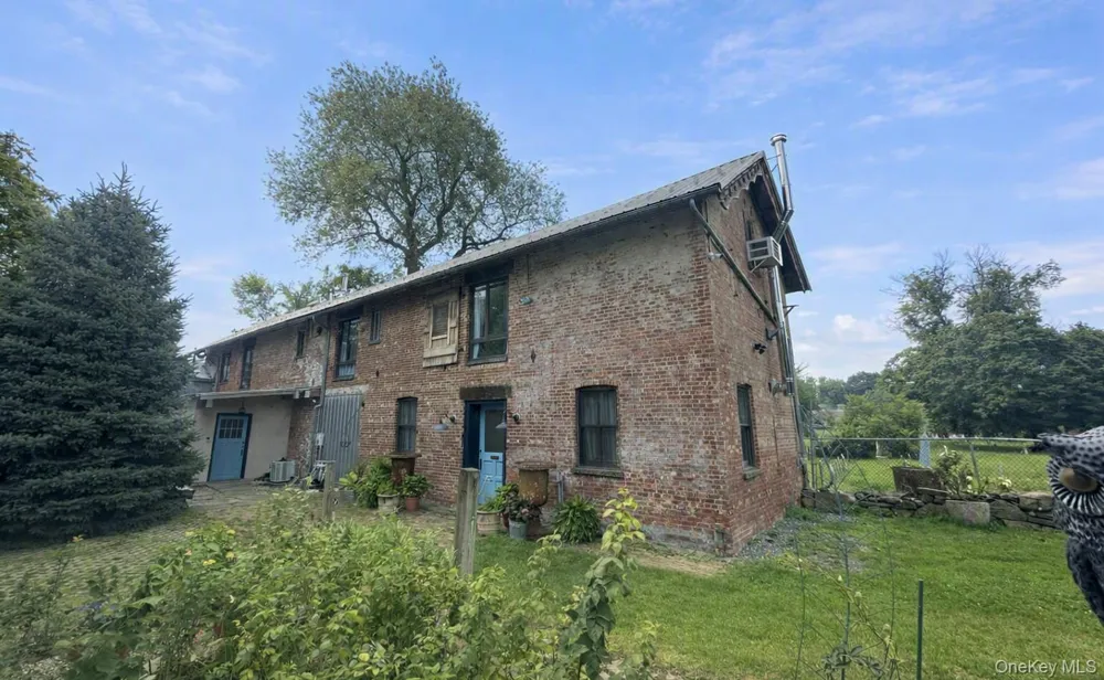 249 Grand Street Newburgh, NY 12550