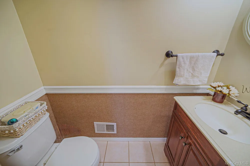 52 Shady View Crossing Manorville, NY 11949