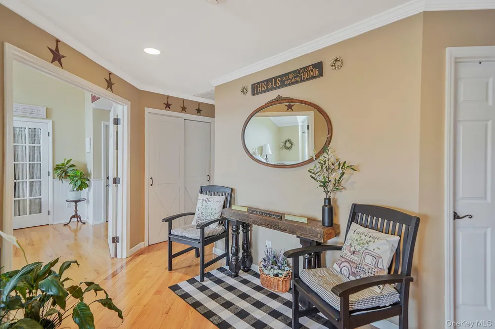52 Shady View Crossing Manorville, NY 11949