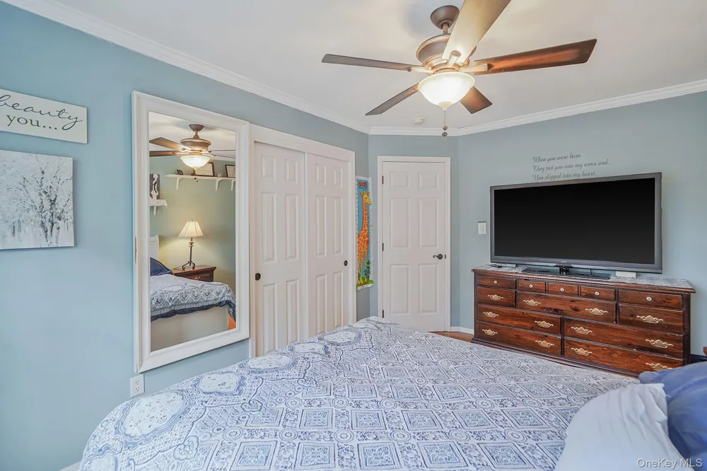 52 Shady View Crossing Manorville, NY 11949