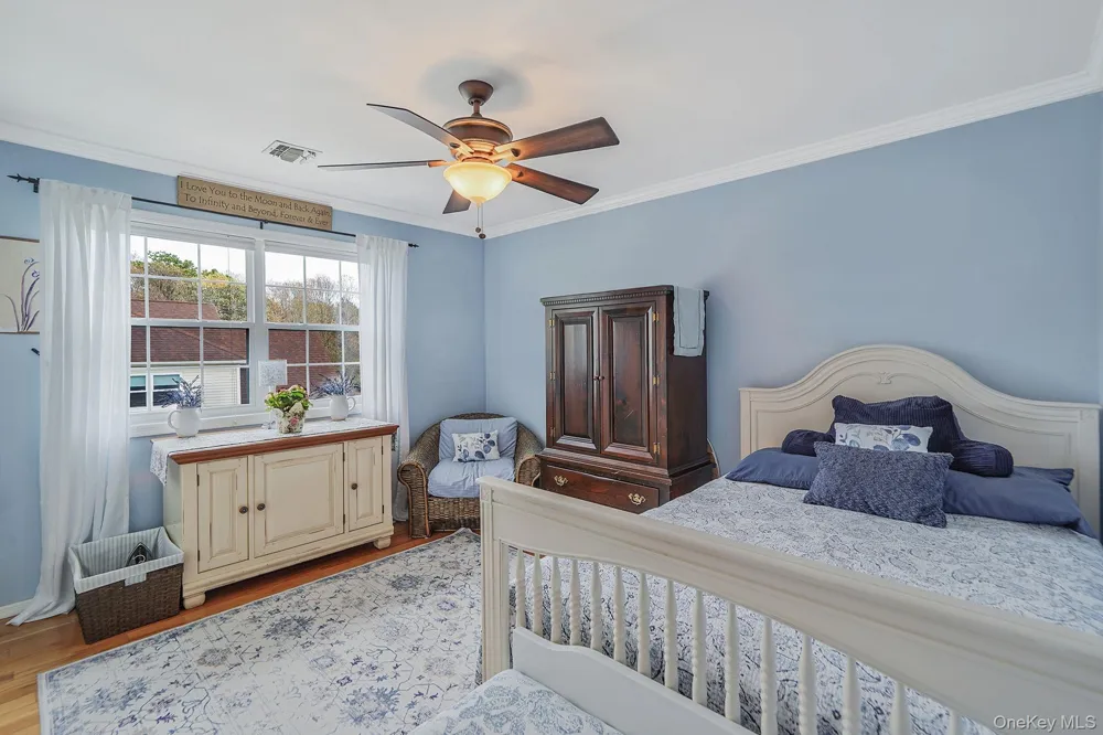 52 Shady View Crossing Manorville, NY 11949