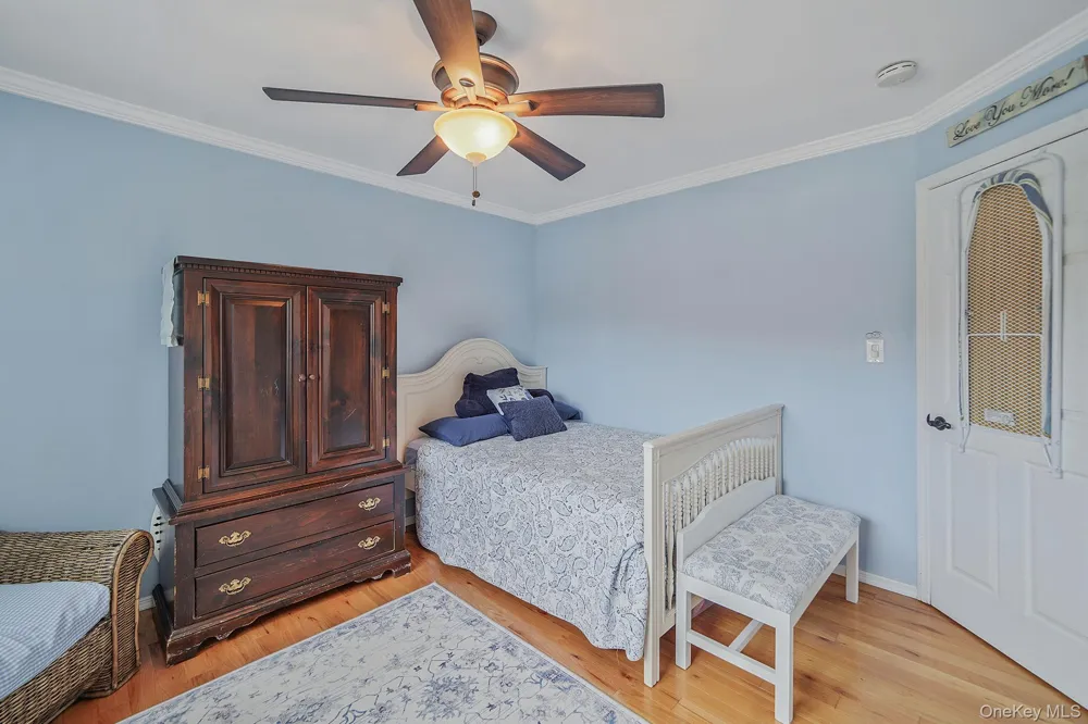 52 Shady View Crossing Manorville, NY 11949