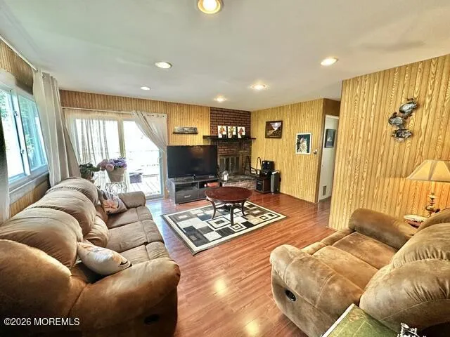 227 Old Stage Road Spotswood, NJ 08884