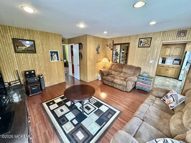 227 Old Stage Road Spotswood, NJ 08884