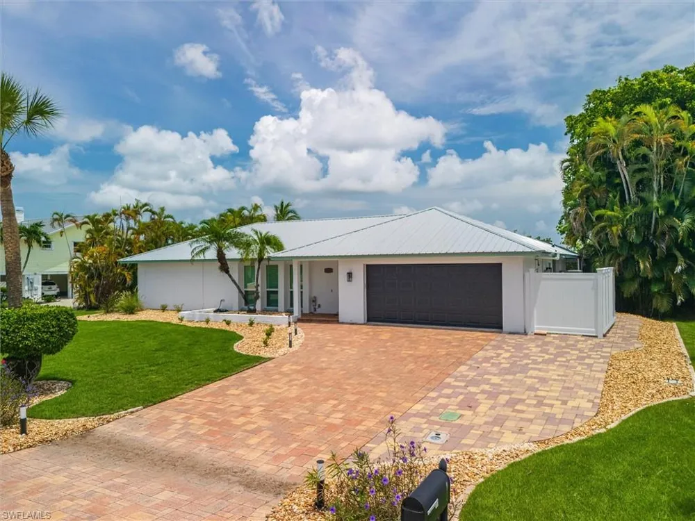 1477 Albatross Road Sanibel, FL 33957