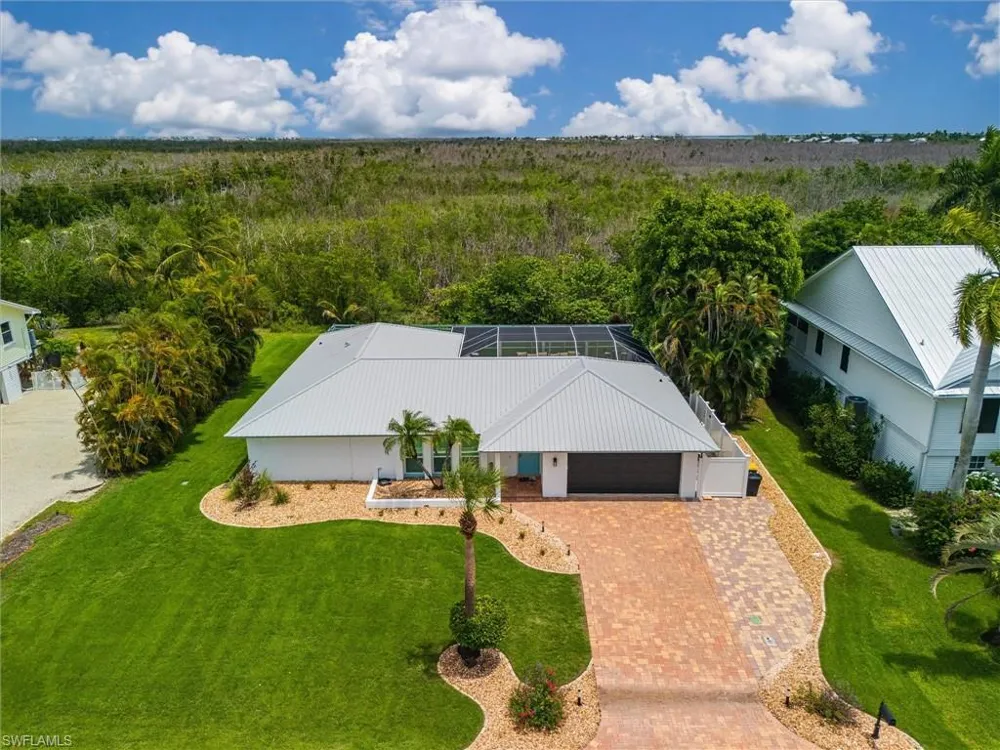 1477 Albatross Road Sanibel, FL 33957