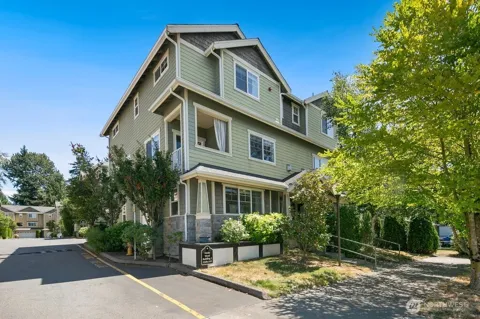 15503 18th Avenue W #2A