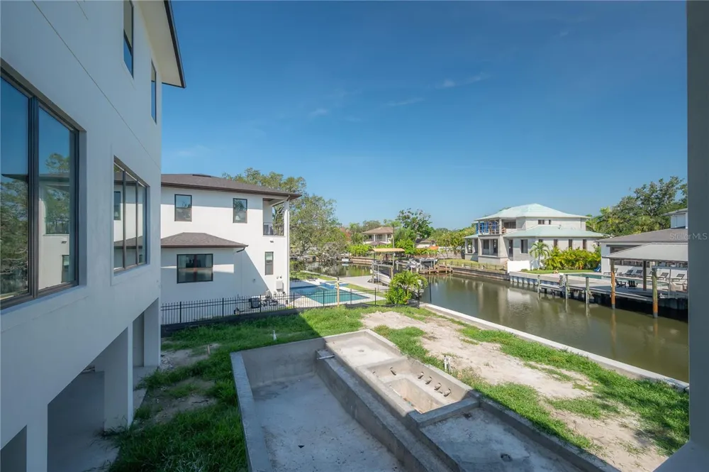 654 GENEVA PLACE Tampa, FL 33606