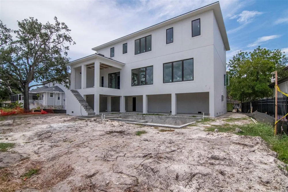 654 GENEVA PLACE Tampa, FL 33606