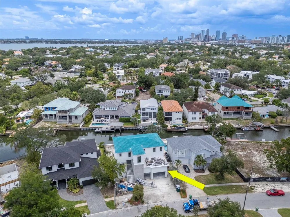654 GENEVA PLACE Tampa, FL 33606