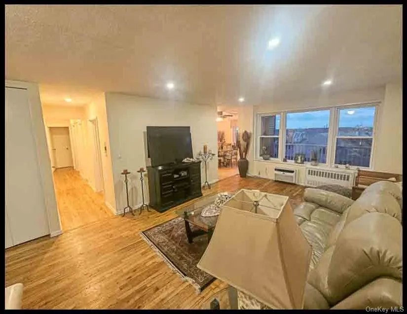 666 Shore ##4J Long Beach, NY 11561