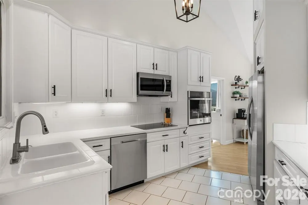 56 Great Horned Owl Road Candler, NC 28715