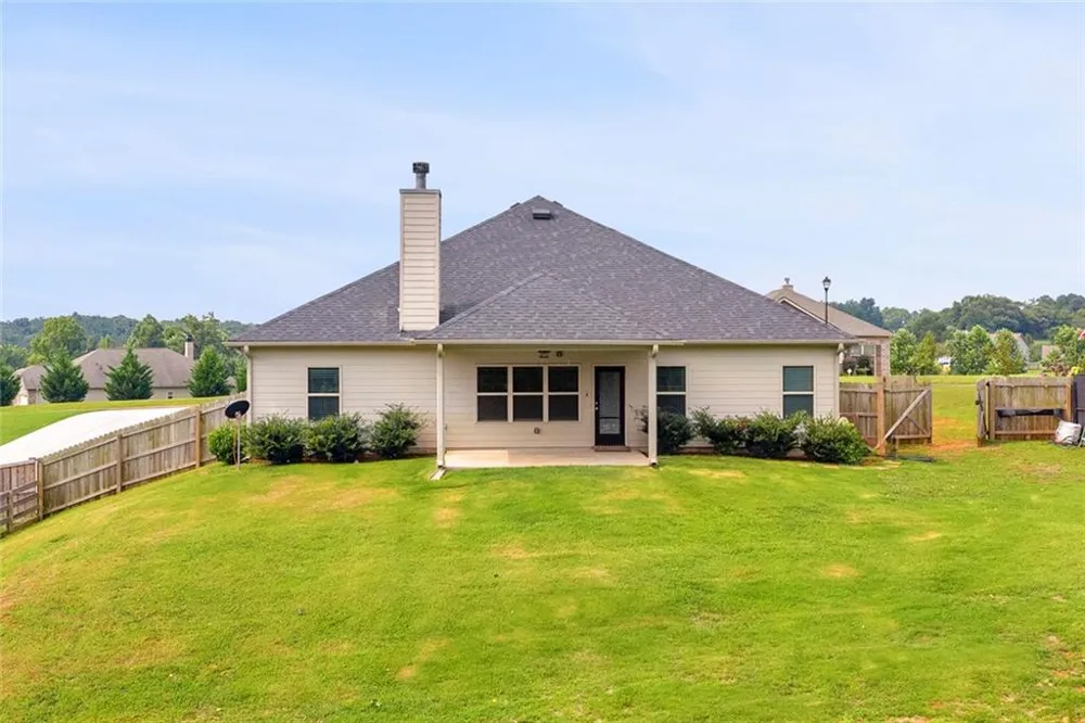 6032 Creekside View Lane Clermont, GA 30527