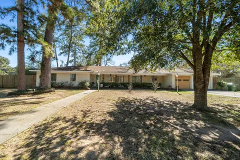 111 Circle Drive