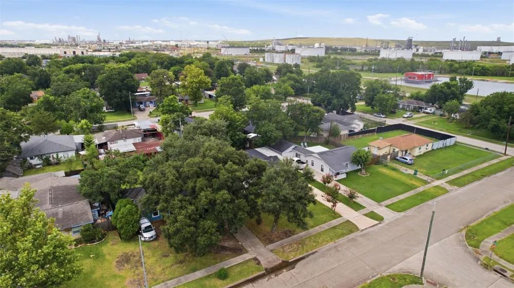 1415 Taylor Avenue Pasadena, TX 77506