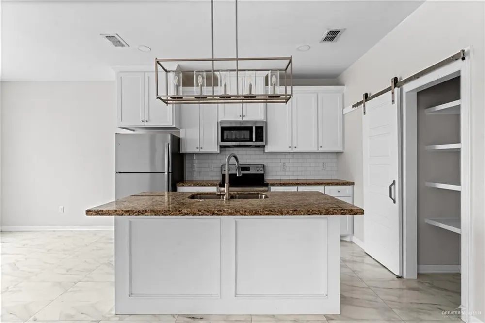 701 W Seminole Avenue Pharr, TX 78577