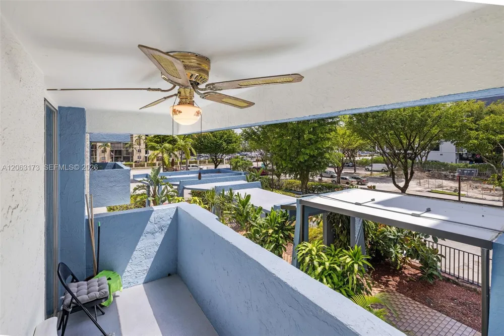 5050 NW 7th St #211 Miami, FL 33126