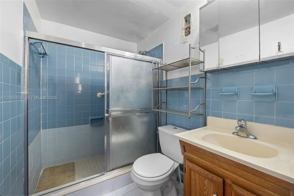 5050 NW 7th St #211 Miami, FL 33126