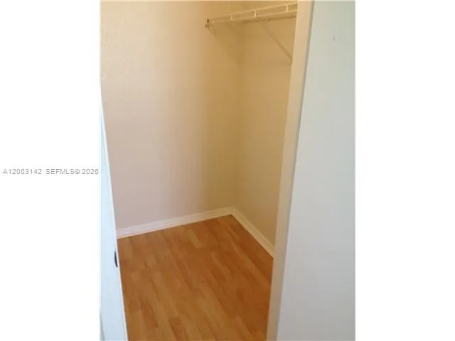 3350 Pinewalk Dr N #1428 Margate, FL 33063