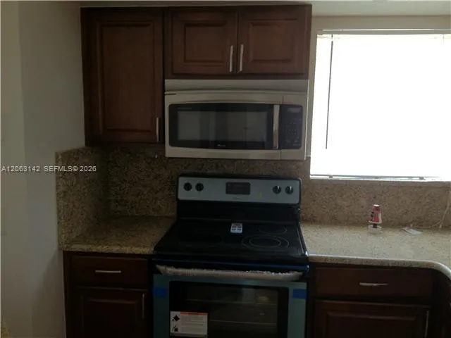 3350 Pinewalk Dr N #1428 Margate, FL 33063