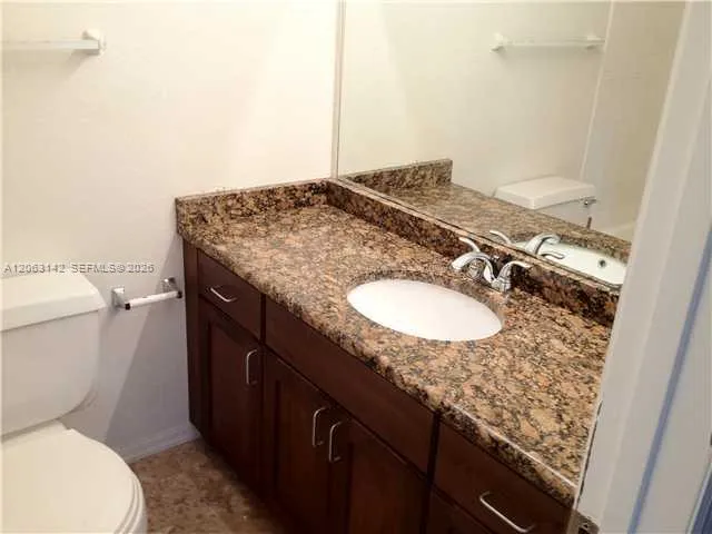 3350 Pinewalk Dr N #1428 Margate, FL 33063