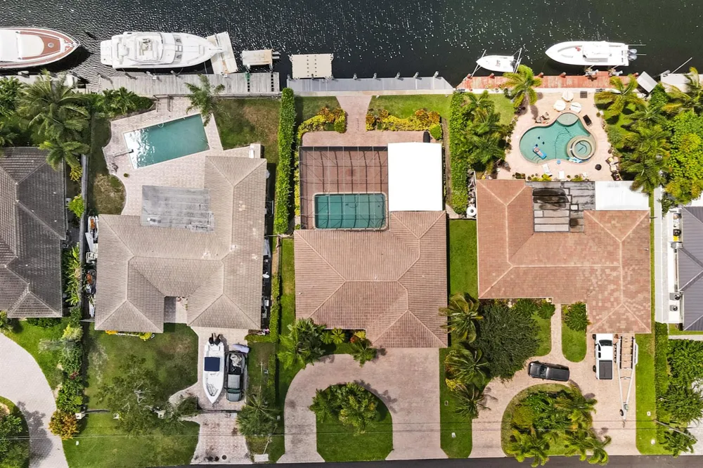 2700 NE 23RD STREET Pompano Beach, FL 33062