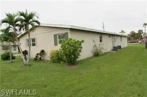 8042 Cleaves Road #8042 North Fort Myers, FL 33903