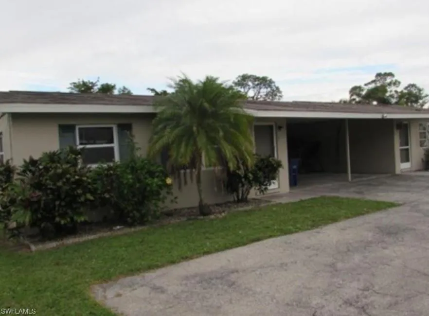 8042 Cleaves Road #8042 North Fort Myers, FL 33903