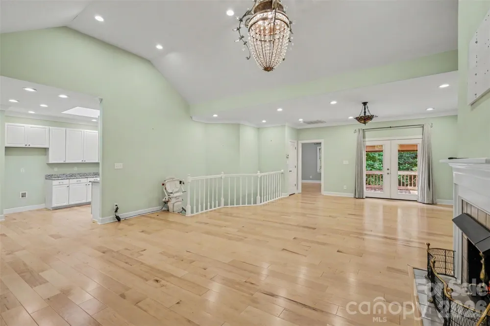 128 Columns Circle Shelby, NC 28150
