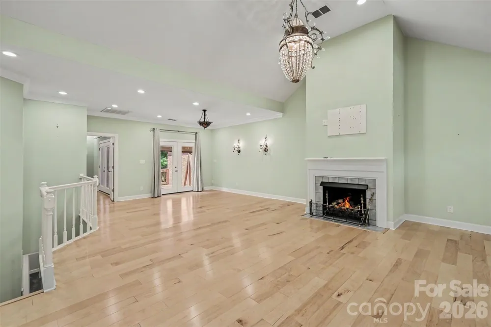 128 Columns Circle Shelby, NC 28150