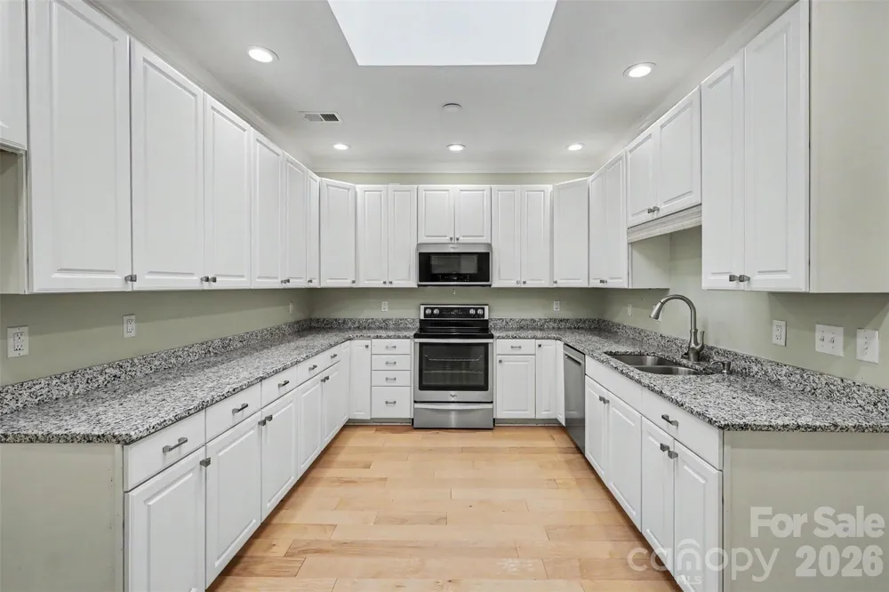 128 Columns Circle Shelby, NC 28150